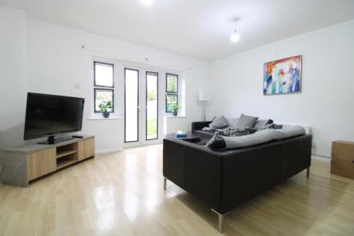 Nine Elms Casa | Immaculate Rooms Near Nine Elms & Battersea