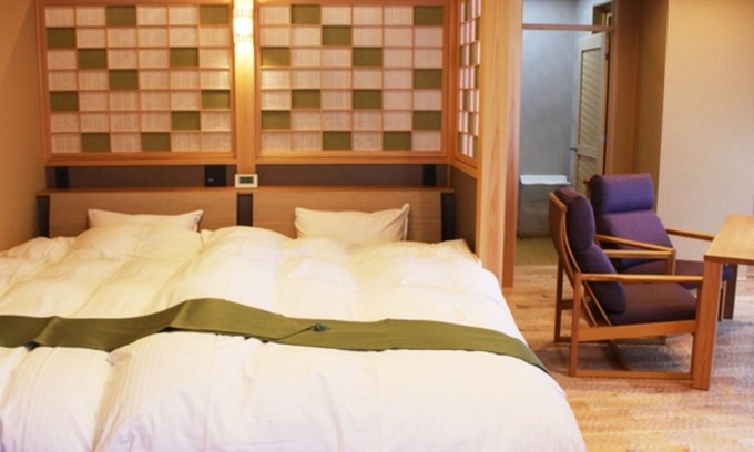 Kurobe Hotel | Immerse yourself in the openair bath and admire t / Kurobe Toyama