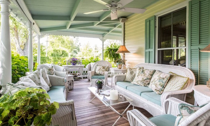 The Heights Casa | Impeccably Restored & Charming Victorian Summer Cottage-5 Bed, 4 Bath, Sleeps 10