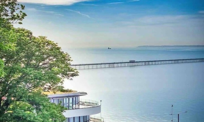 Southend-on-Sea Apartamento | Impeccable 5-Bed Apartment in Southend-on-Sea
