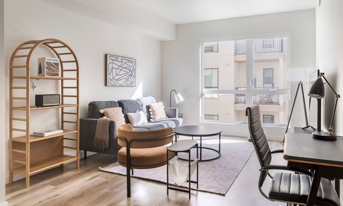 Hayward Apartamento | Impeccable Hayward 1BR w/ Pool, Grills, Parking & Gym, by Blueground