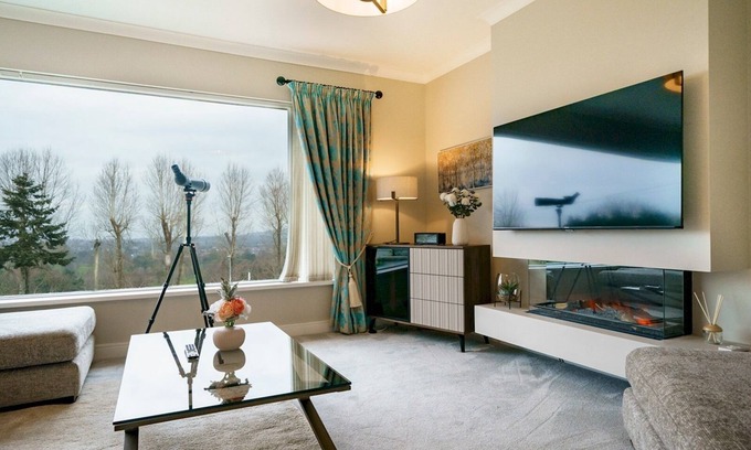 Castlereagh Casa | Impeccable One-of-A-Kind Home | Incredible Views | Pass the Keys