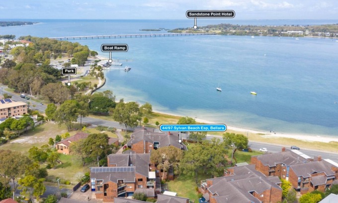 Bellara Casa | IMPECCABLE WATER VIEWS / PRIME LOCATION