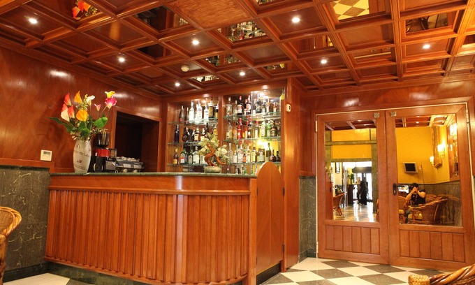Rione XVIII Castro Pretorio Hotel | Impero Hotel Rome