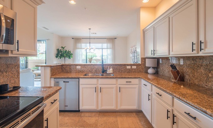 North Scottsdale Condominio | Impressive 2 Bedroom Gated Community Condo-Grayhawk, North Scottsdale