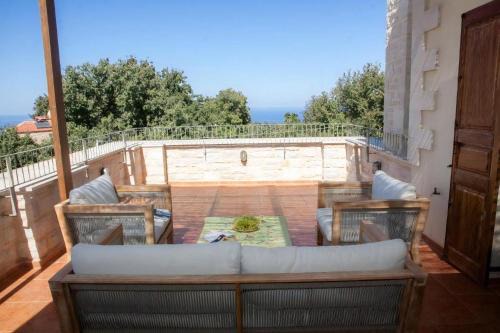 Prines Villa | Impressive Rethymno Villa 3 Bedrooms Villa Kiriya Private Garden Private Outdoor Pool Bbq Outdoor Sitting And Dining Area Prines