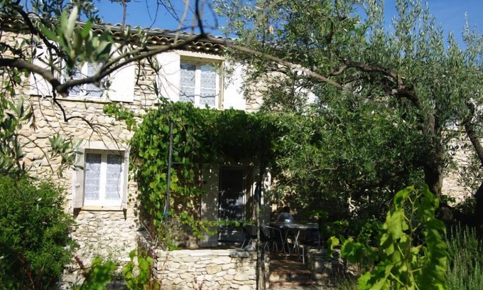 Mirabel-aux-Baronnies Cabaña | EN UN DROME PROVENZAL EN UN DOMINIO ORGÁNICO: VIDAS Y ÁRBOLES DE OLIVA