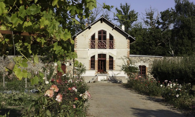 Marans Casa | En Anjou en el huerto del castillo, Paz, flor y verdura