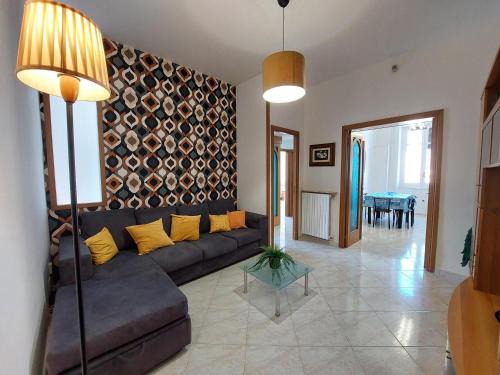 Cava de' Tirreni Apartamento | IN CENTRO Ampio e centrale, ideale per famiglie