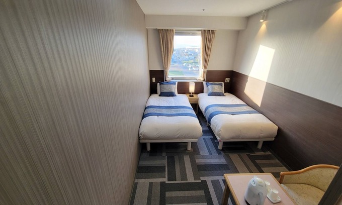 Hashima Hotel | In front of GifuHashima station twin room withou / Hashima Gifu