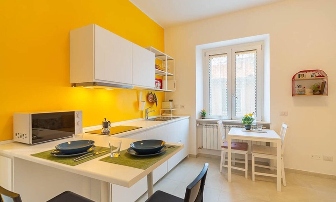Milan Apartamento | In Milan and yet at home: The Yellow House studio!