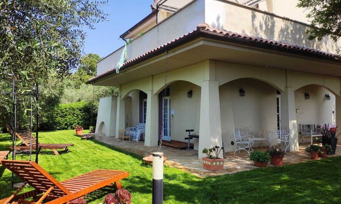 Pian di Rocca Apartamento | In private villa apartment Cavalluccio