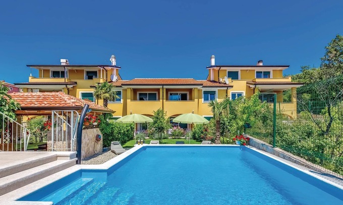 Kostrena Apartamento | Alojamiento de 2 habitaciones en Kostrena