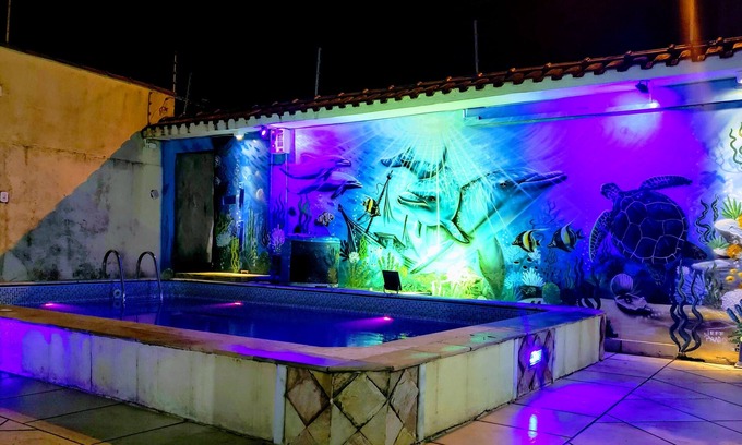 Centro Casa | En el centro Piscina climatizada C / Wi-fi wathapp 013992047919 (asociado en la tarjeta)
