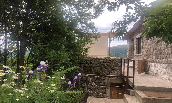 Labastide-sur-Besorgues Casa | Vrbo Property