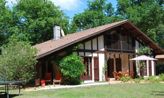 Saint-Vivien-de-Medoc Villa | En el corazón de la hermosa casa de la familia cerca de las playas del océano Medoc