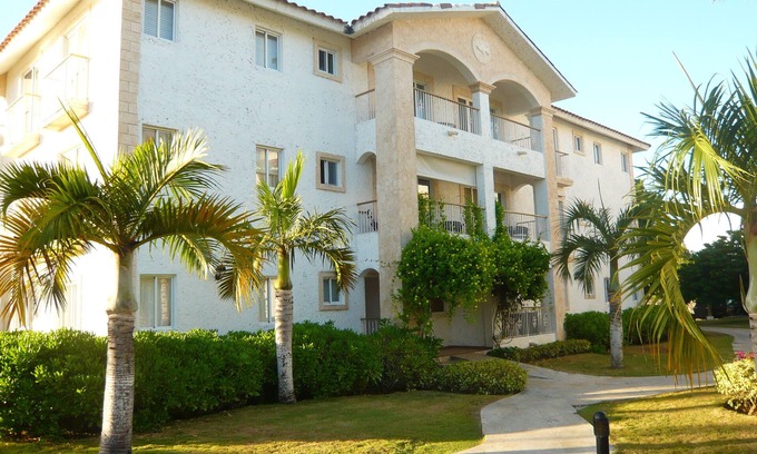 Dominicus Apartamento | In the heart of Paradise 2 Bedrooms in Cadaques Caribe Family private club