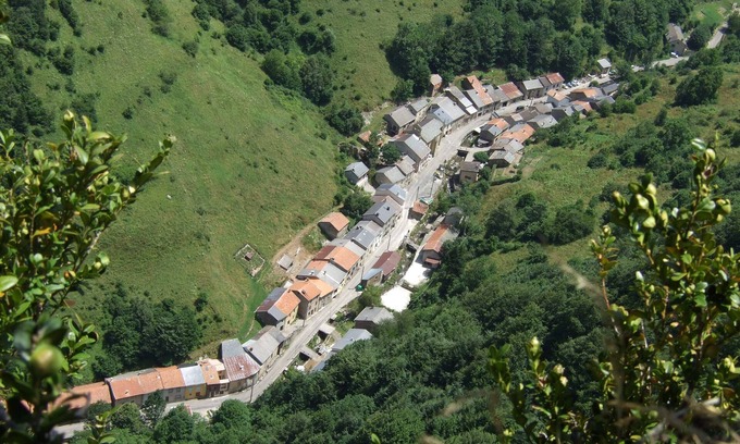 La Fajolle Casa | In the heart of a preserved, welcoming, flower-filled mountain village