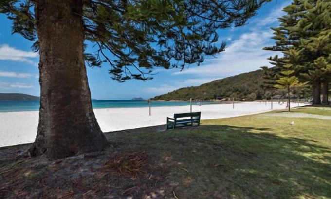 Middleton Beach Casa | In the heart of Middleton Beaches café precinct, this 2 storey townhouse awaits