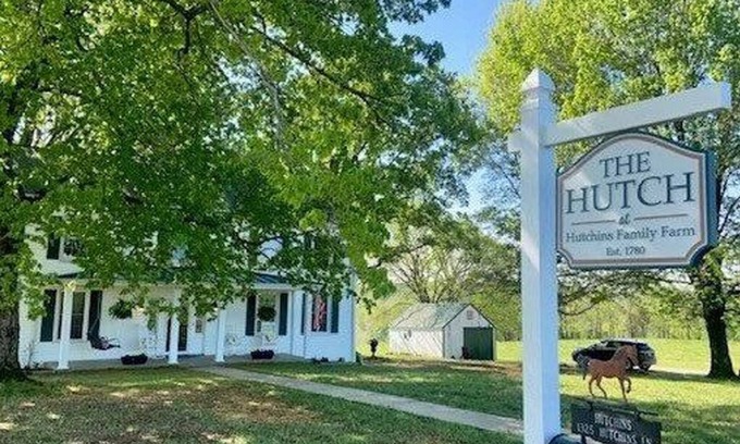 Bardstown Otro | Unlike any place you will ever stay!