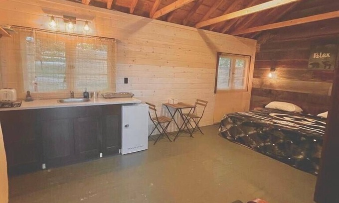 Muskoka Lakes Cabaña | In the Heart of Muskoka- Lakefront Premium View! 8 Cabins