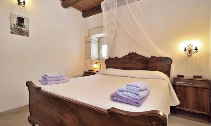 Balata di Modica Casa | In the heart of the Baroque typical dwelling with Jacuzzi and view of the Hyblean countryside