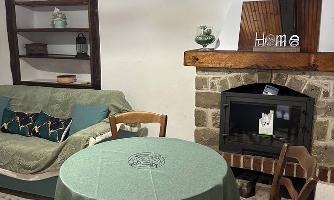 Moulinet Apartamento | In the heart of the Mercantour Park, typical apartment full of charm!