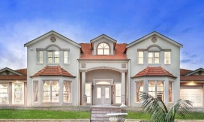 Bellbird Casa | In the Hunter Valley and need a place to stay for a big group? Look no further