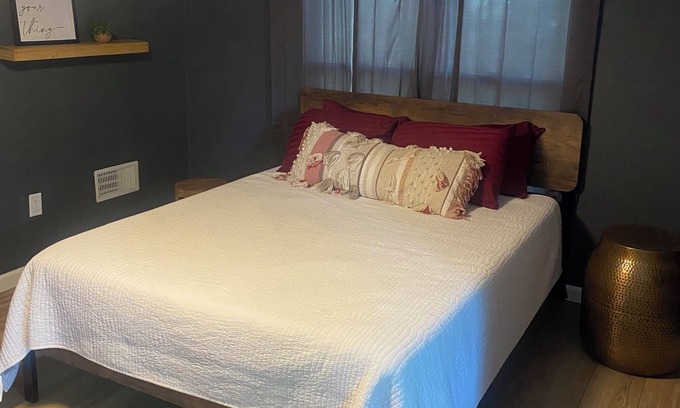 Decatur Casa | In this newly remodeled home, you will be loving the lake life.