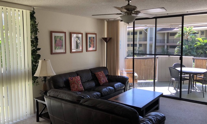Historic Kailua Village Condominio | En la ciudad, Vista al Mar, a pasos de la playa, tiendas, restaurantes y bares!