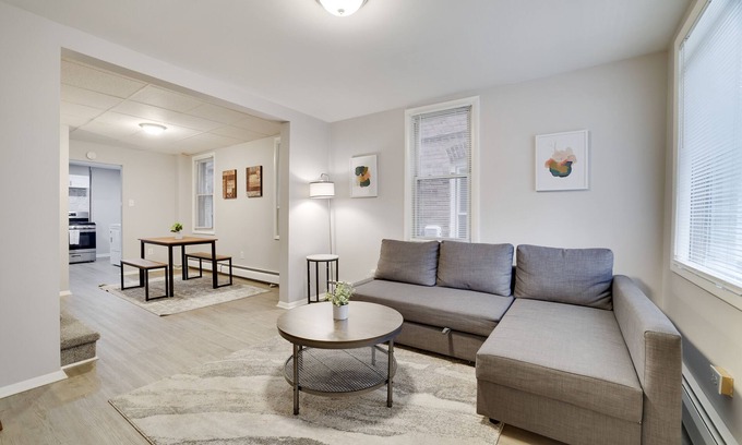 Wilkes-Barre Apartamento | In Unit W&D Free Parking Fast Wifi 5 Min Downtown