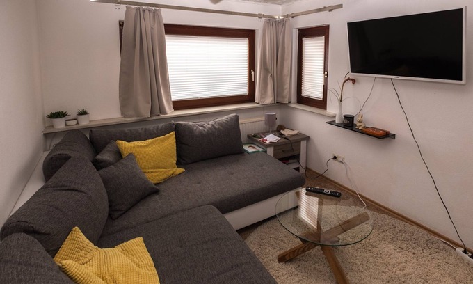 Wedel Apartamento | NUEVO en Wedel: pequeño bungalow en el corazón del casco antiguo de Wedel para 2 personas