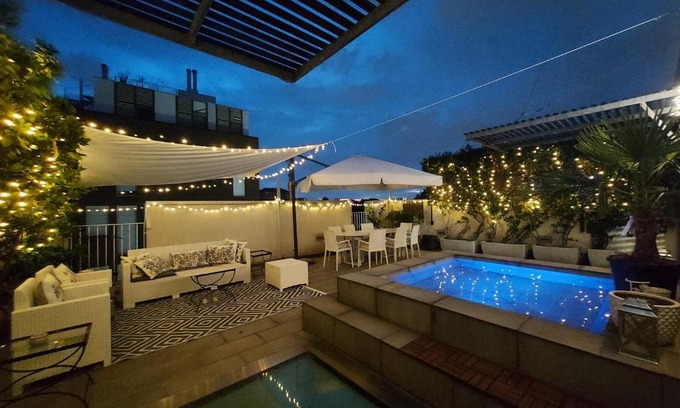 Ortica Apartamento | Incantevole super attico con terrazza e piscina