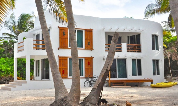 San Pedro Complejo | Incluye tours de snorkel y pesca en el arrecife, carrito de golf, kayaks, bicicletas