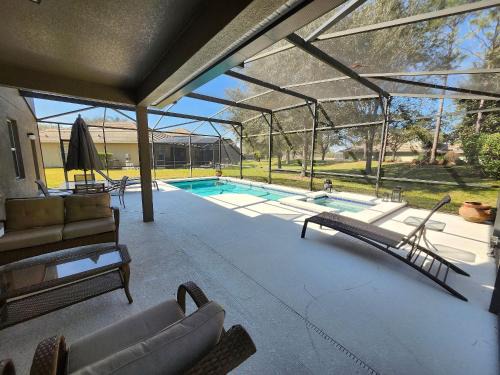 Calabria Casa | Incrível casa 5BD/5BA com piscina perto da Disney