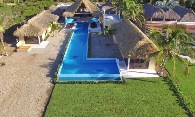 Barra de Colotepec Casa | Increíble casa de playa en Puerto Escondido, México.