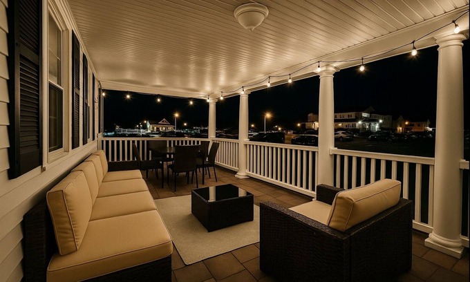Bradley Beach Apartamento | Incredible beach views, dream porch, grill, 4 badges, parking, fast wifi