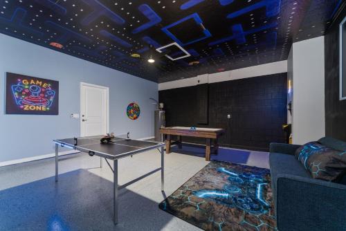 Four Corners Casa | Incredible NEW 5BD Home All suites with Pool and BBQ Grill