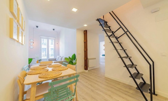 Palos de la Frontera Apartamento | Increíble Apartamento Cuádruple en Atocha, D4A
