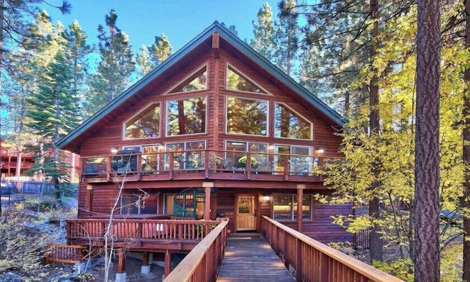 Skyland Casa | Incredible Tahoe Vacation Experience for 10 guests, 4 Bed, 4 Bath, 3600 sq ft