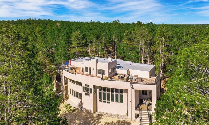 Colorado Springs Casa | Incredible Views ~ 6BR ~ Sleeps 20 + Hot Tub, Game Room, Theatre, Gym