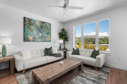 Downtown Salt Lake City Apartamento | Incredible views! Pool,Gym,HTub