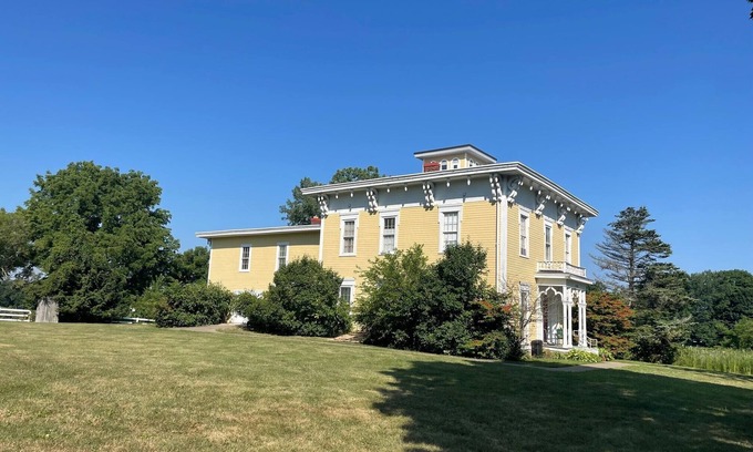 Girard Otro | Incredibly Unique Two Bedroom Historic Farmhouse
