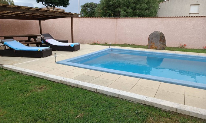 Le Grau-dʼAgde Apartamento | Independent F2 on the ground floor of our villa which we live in all year round.