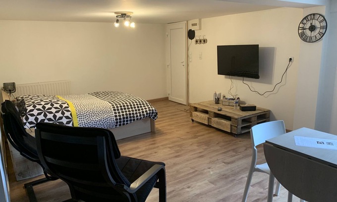 Maizieres-les-Metz Apartamento | Independent 50m2 studio in a house