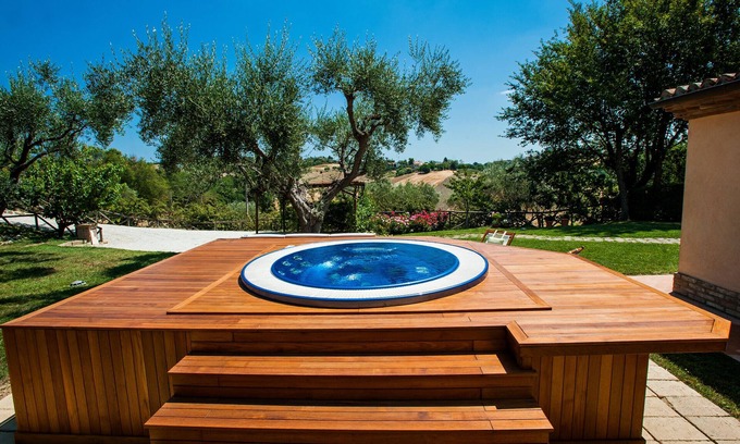 Stacciola Casa | Casa independiente con piscina SPA en el corazón de la región de Marche, a un paso del mar.