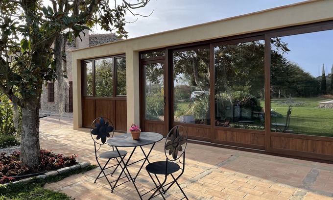 Vall-Llobrega Casa | Casa - Estudio en preciosa finca con jardín y piscina en la Costa Brava