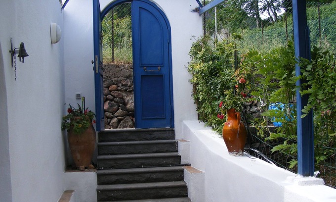 Malfa Casa | estudio independiente en la villa de estilo eólica en absoluta tranquilidad