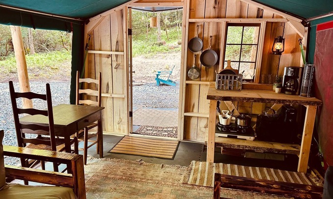 Brevard Cabina | Indian Attack Cabin Tent - Wi-Fi