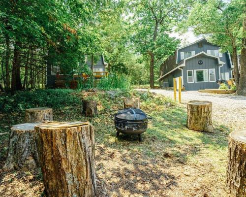 Indian Point Chalet De Esquí | Indian Point Villa#5 at Tribesman Resort on Table Rock Lake near Silver Dollar City, Branson